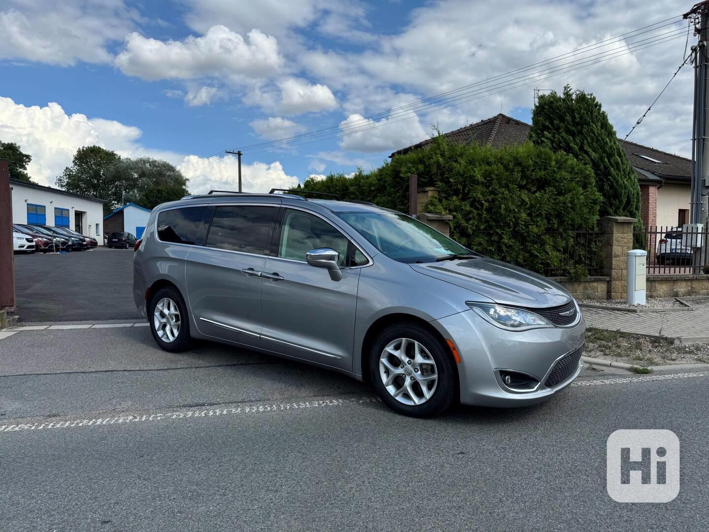 Chrysler Pacifica 3,6 RU Limited Čočka 2020 - foto 1
