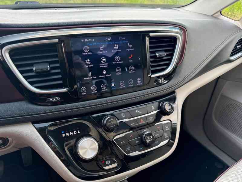 Chrysler Pacifica 3,6 RU Limited Čočka 2020 - foto 20