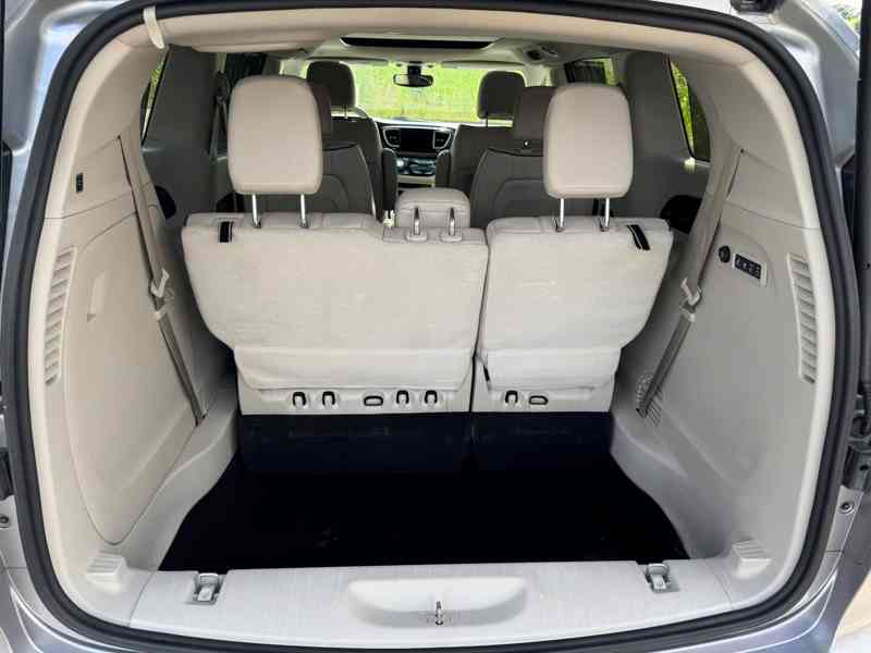Chrysler Pacifica 3,6 RU Limited Čočka 2020 - foto 7