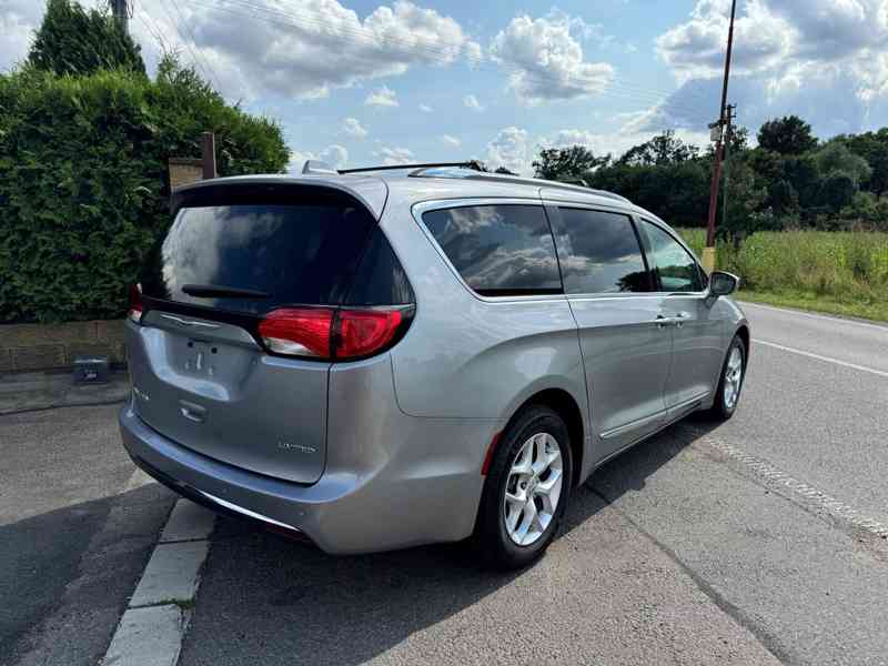 Chrysler Pacifica 3,6 RU Limited Čočka 2020 - foto 4