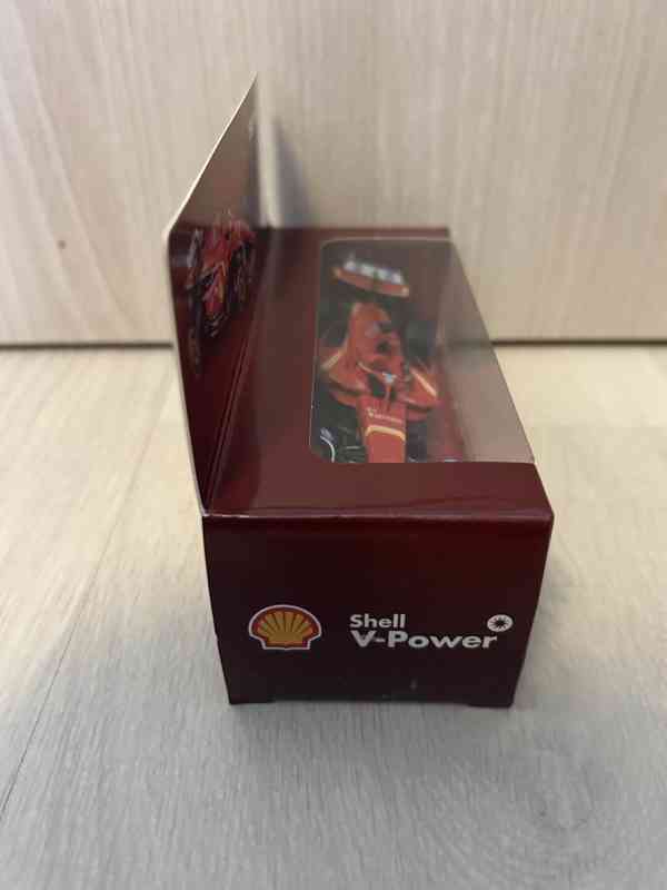 Ferrari formule model SF-24 nové na ovládání - foto 6