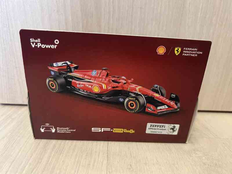 Ferrari formule model SF-24 nové na ovládání - foto 3