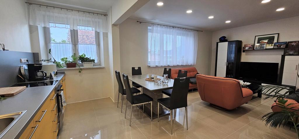NABÍDKA PRONÁJMU LUXUSNÍHO, PROSTORNÉHO BYTU 2+KK V RAJHRADĚ - foto 7