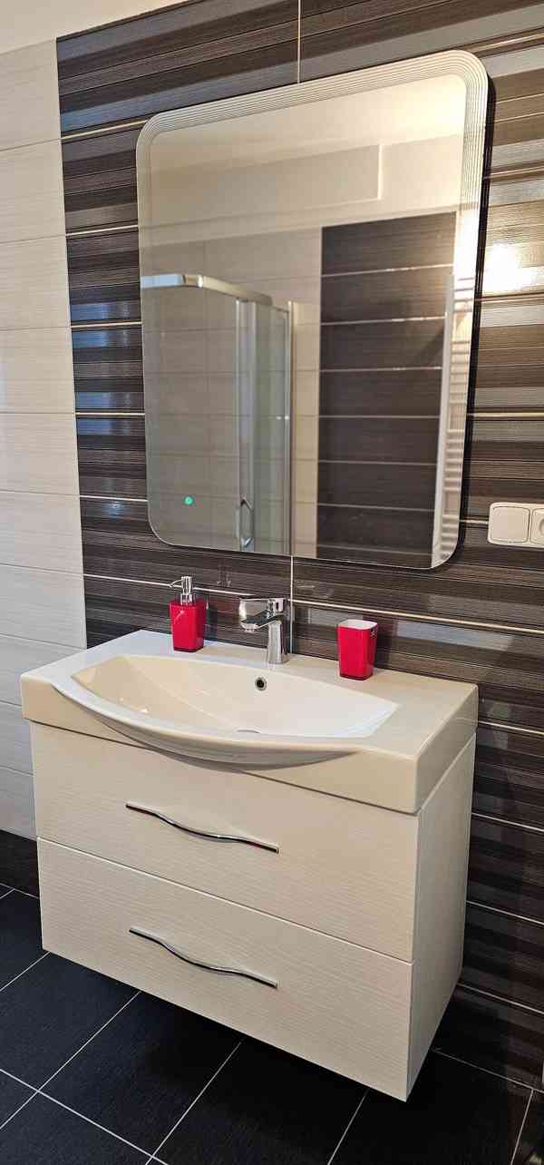 NABÍDKA PRONÁJMU LUXUSNÍHO, PROSTORNÉHO BYTU 2+KK V RAJHRADĚ - foto 15