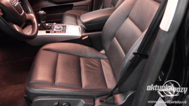 Audi A6 2.8, benzín, rok 2011, navigace, kůže - foto 2