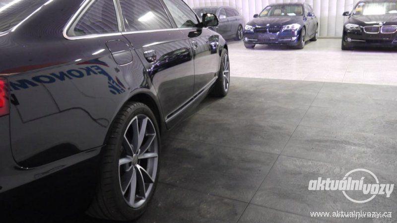 Audi A6 2.8, benzín, rok 2011, navigace, kůže - foto 8