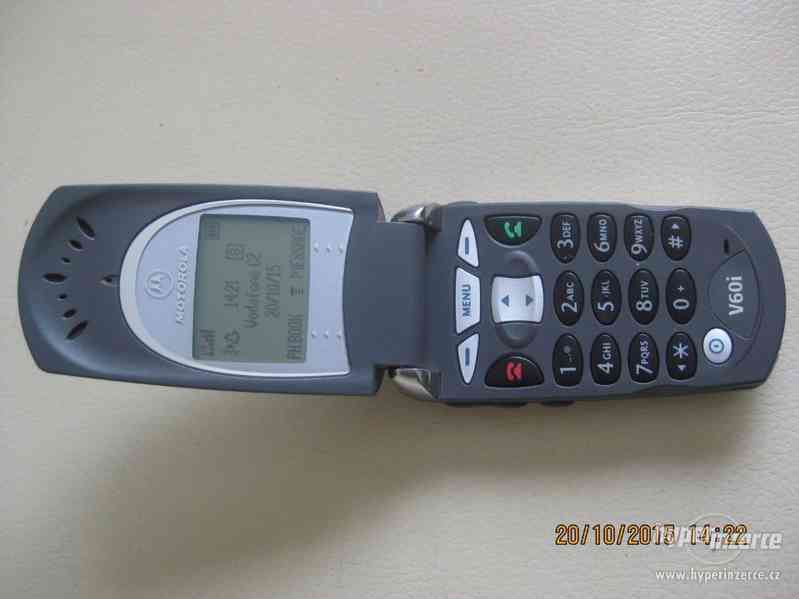 Motorola V60i - plně funkční telefony z r.2001 - foto 5