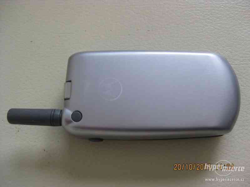 Motorola V60i - plně funkční telefony z r.2001 - foto 9