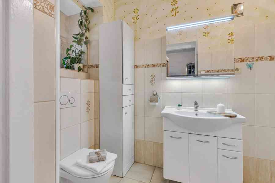 Prodej domu, Praha Hvozdnice - foto 14