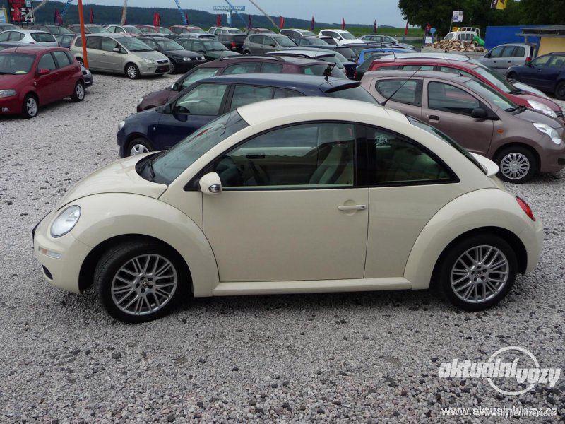 Volkswagen New Beetle 1.4, benzín, r.v. 2008 - foto 5