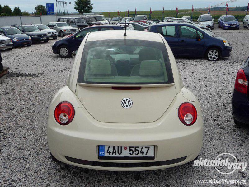 Volkswagen New Beetle 1.4, benzín, r.v. 2008 - foto 9