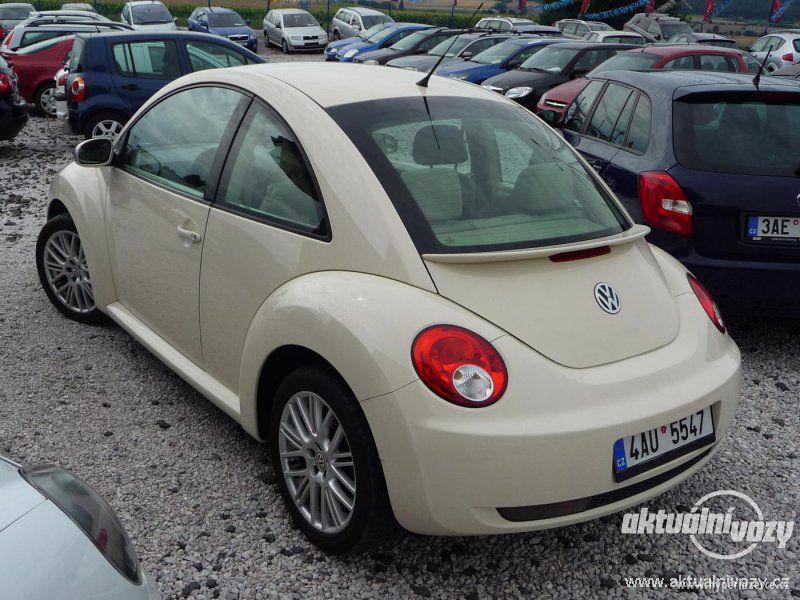 Volkswagen New Beetle 1.4, benzín, r.v. 2008 - foto 14