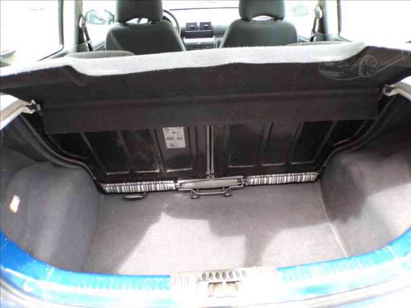 Volkswagen Fox 1,2 i KLIMA - foto 8