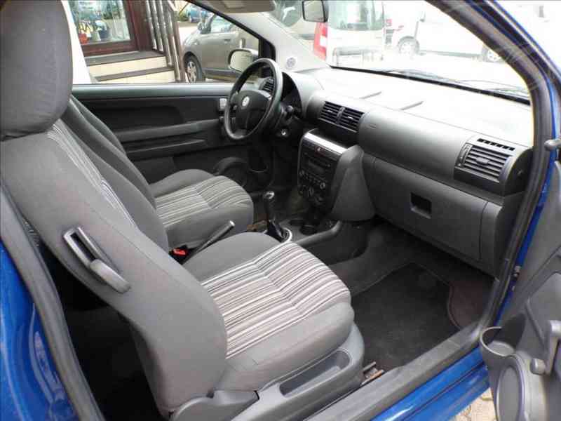 Volkswagen Fox 1,2 i KLIMA - foto 10