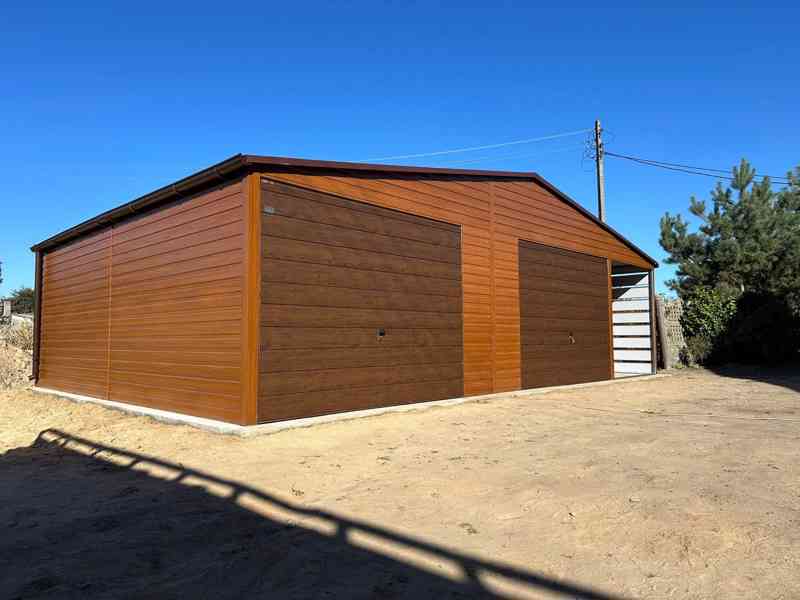 Plechova garáž 10x6m + výklenek 2x1m 2x výklopná vrata TS787 - foto 5