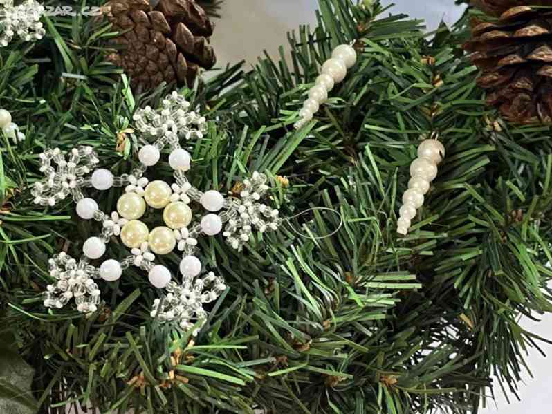 Vánoce - dekorace - vločka z korálků - foto 9