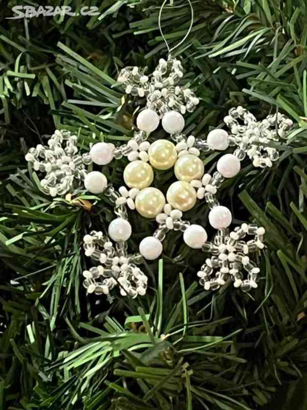 Vánoce - dekorace - vločka z korálků - foto 10