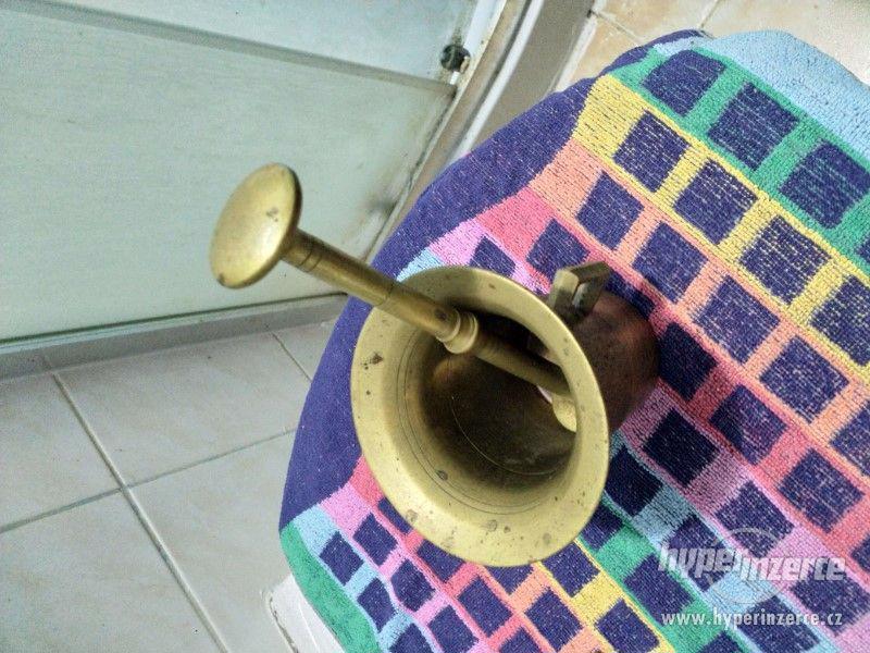 hmoždíř měděný - foto 2