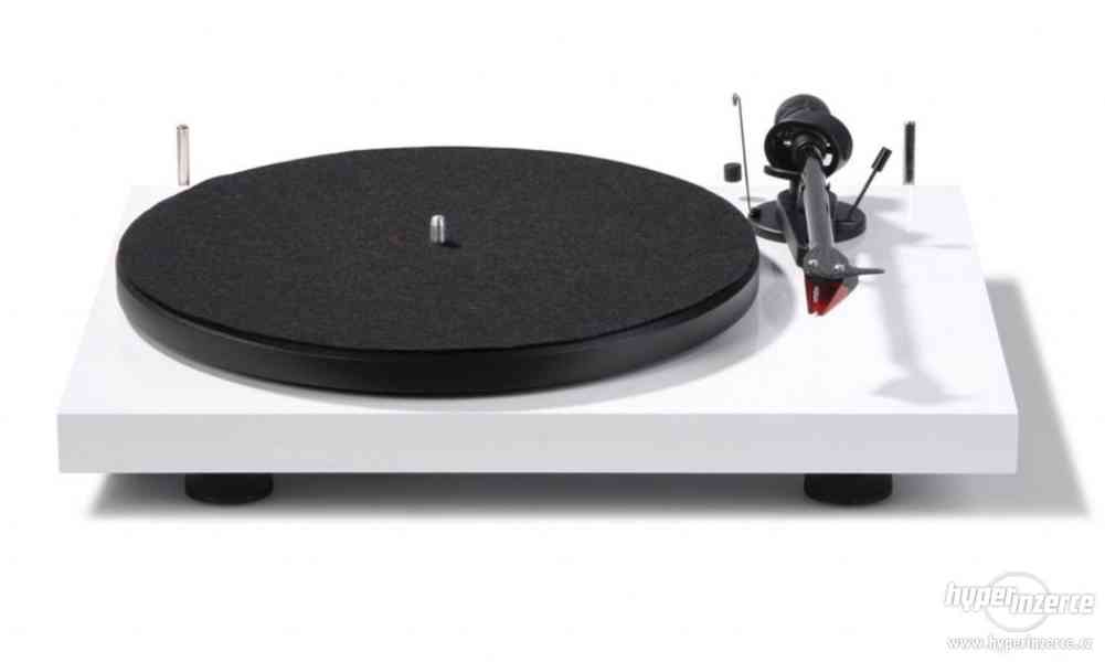 Prodám gramofon Project Debut Carbon - foto 1