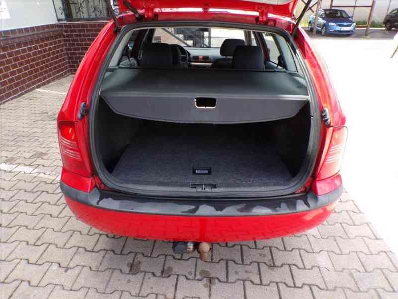 Škoda Octavia 2,0 i KLIMA,TAŽ.ZAŘ. - foto 10