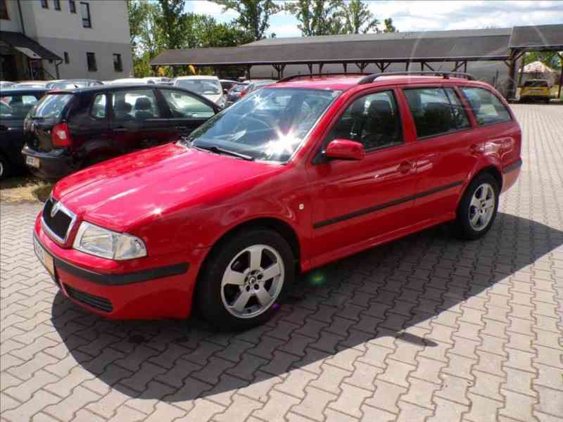 Škoda Octavia 2,0 i KLIMA,TAŽ.ZAŘ. - foto 2