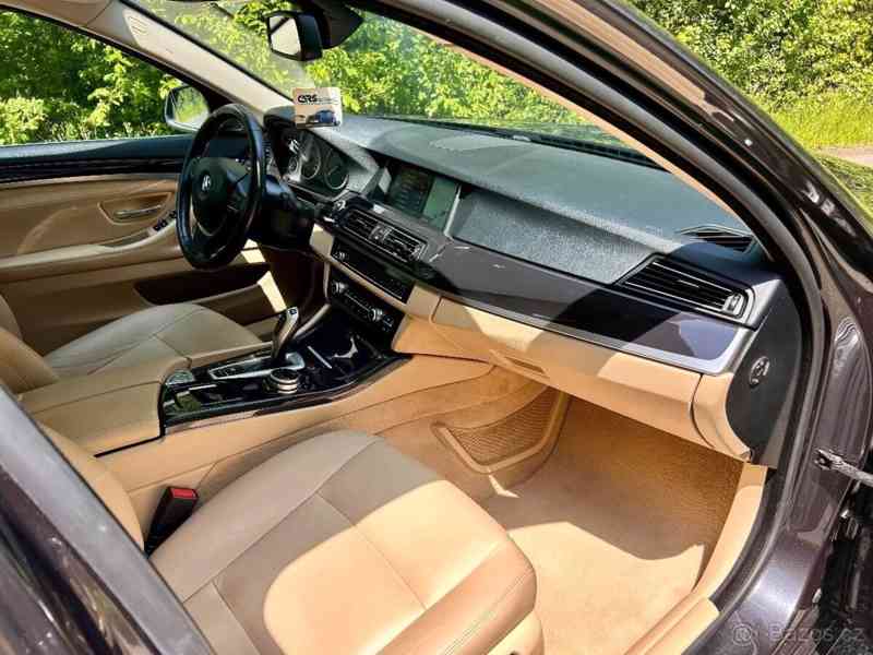 BMW Řada 5 2,0   520D xDrive po faceliftu - foto 9