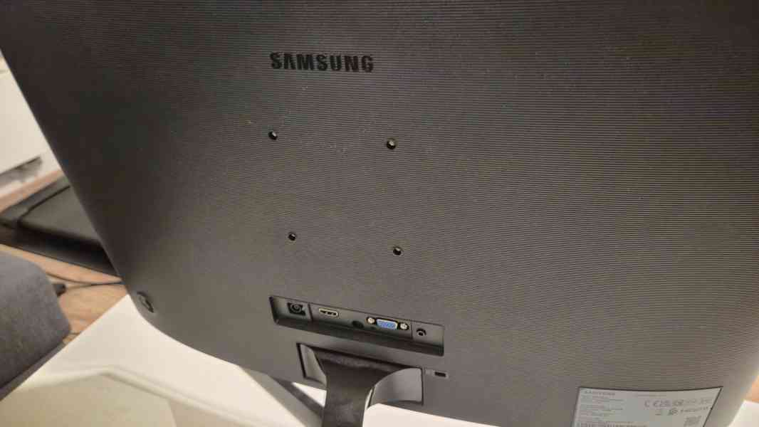 Monitor 24" Samsung S366C - foto 8