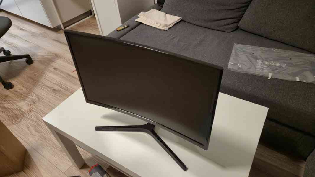 Monitor 24" Samsung S366C - foto 9