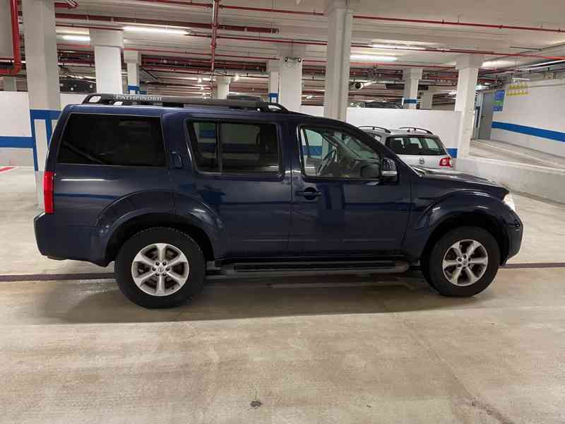 Nissan Pathfinder 2.5 dCi LE 126kw - foto 7