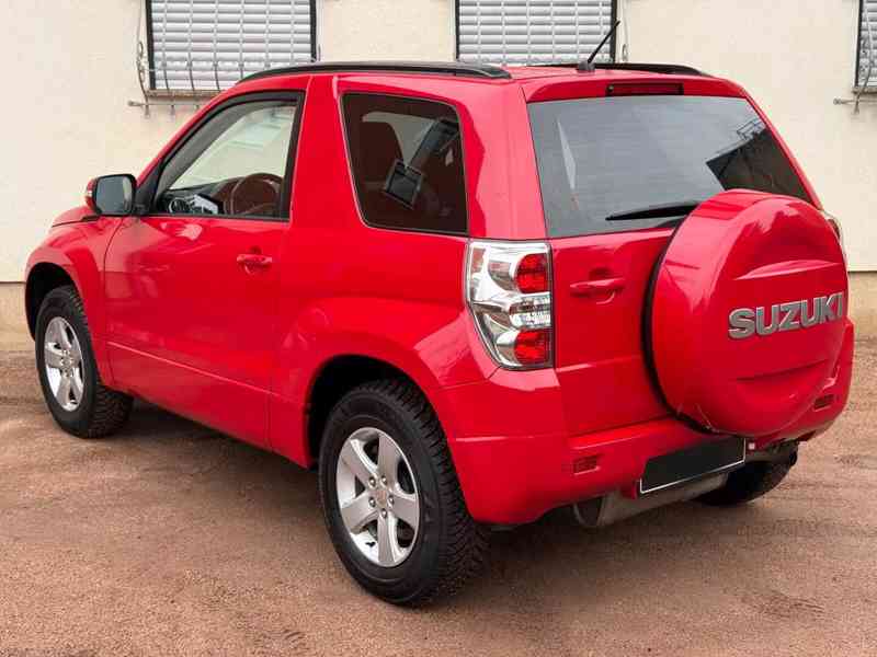 Suzuki Grand Vitara 2,4i 4x4 benzín 122kw - foto 12