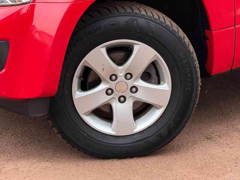 Suzuki Grand Vitara 2,4i 4x4 benzín 122kw - foto 4