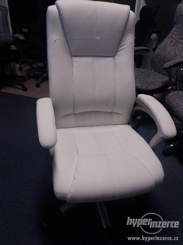 Nová kancelářská židle bílá koženka - foto 2