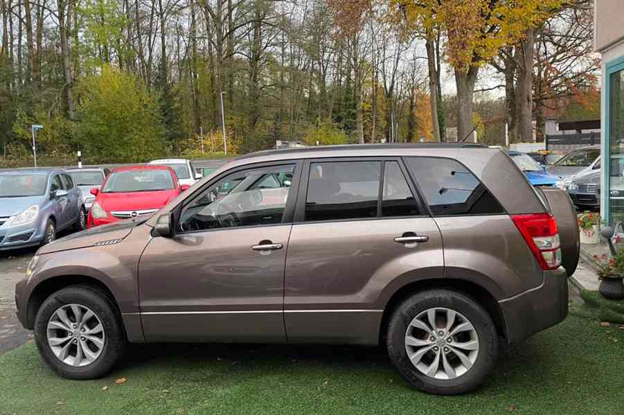 Suzuki Grand Vitara 2.4i Comfort benzín 124kw - foto 5