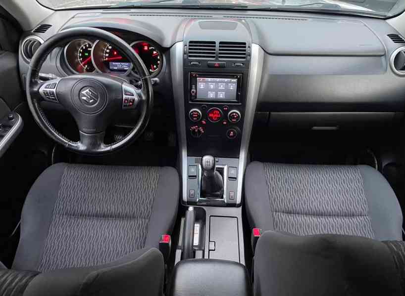 Suzuki Grand Vitara 2.4i Comfort benzín 124kw - foto 9