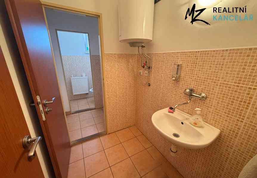 Prodej komerční nemovitosti 608 m² - foto 13