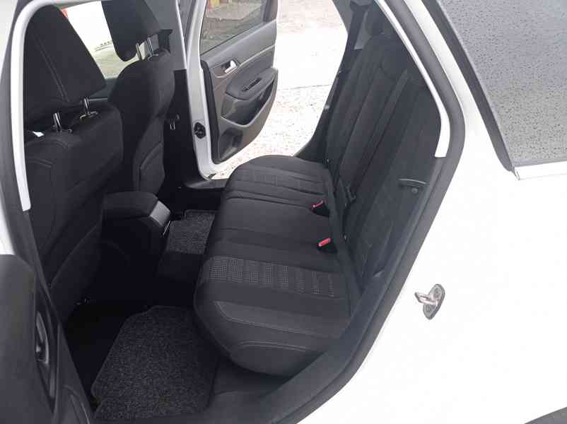 Peugeot 308 1.2i 96kW Navi/Panorama/1Maj - foto 13