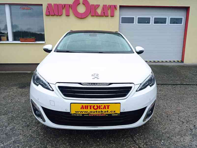 Peugeot 308 1.2i 96kW Navi/Panorama/1Maj - foto 8