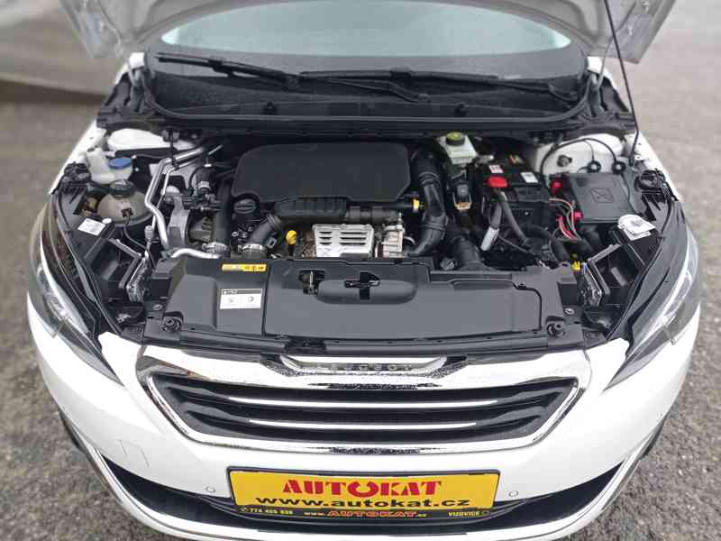 Peugeot 308 1.2i 96kW Navi/Panorama/1Maj - foto 9