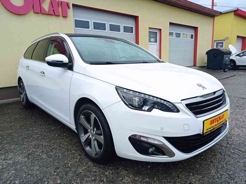 Peugeot 308 1.2i 96kW Navi/Panorama/1Maj - foto 1