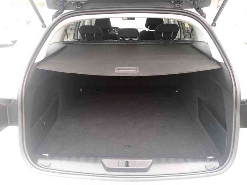 Peugeot 308 1.2i 96kW Navi/Panorama/1Maj - foto 15