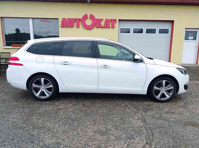 Peugeot 308 1.2i 96kW Navi/Panorama/1Maj - foto 2