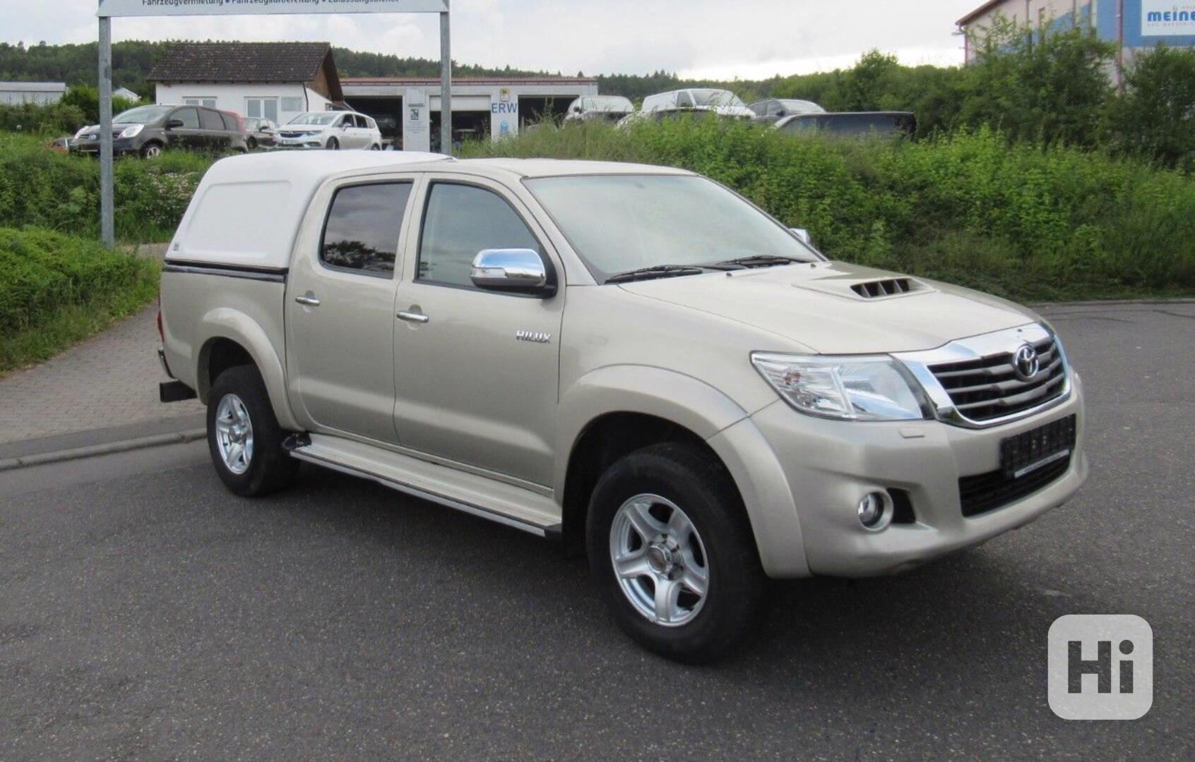 Toyota Hilux 2,5D4D double Cab Life 4x4 106kw - foto 1