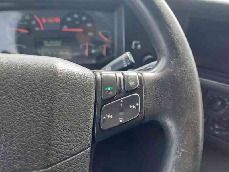 VOLVO FM 13 420 4x2 s hydraulickým čelem - foto 48