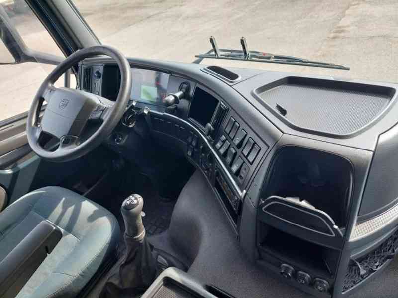 VOLVO FM 13 420 4x2 s hydraulickým čelem - foto 32