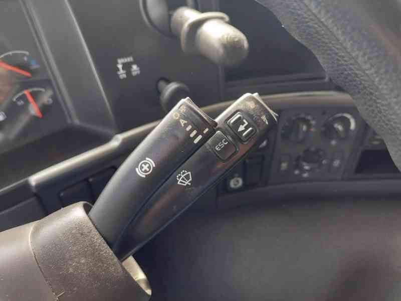 VOLVO FM 13 420 4x2 s hydraulickým čelem - foto 46