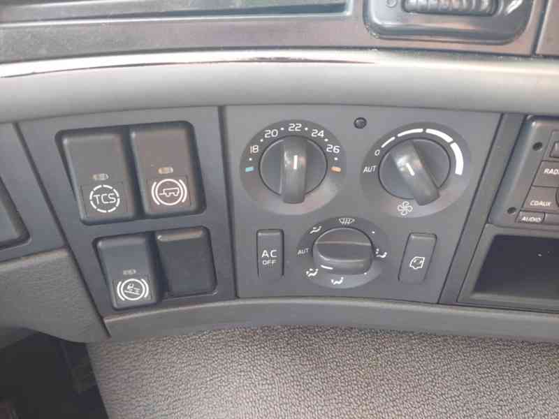 VOLVO FM 13 420 4x2 s hydraulickým čelem - foto 44