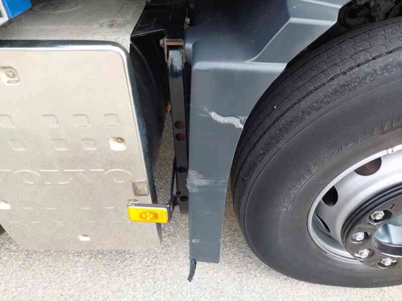 VOLVO FM 13 420 4x2 s hydraulickým čelem - foto 61