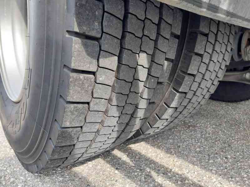VOLVO FM 13 420 4x2 s hydraulickým čelem - foto 29