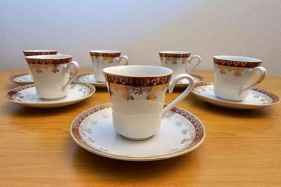 Retro porcelánová kávová souprava JSK – 6 ks, zlatý dekor - foto 2