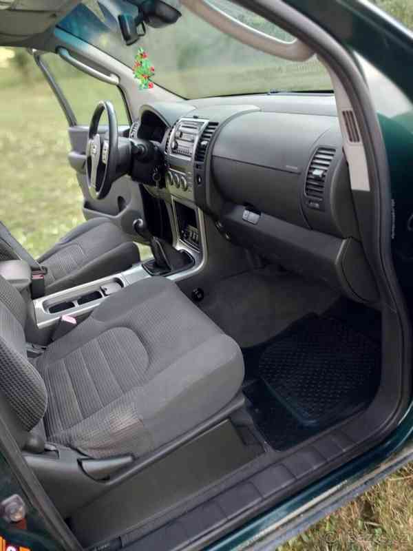 Nissan Pathfinder 2,5   4x4 - foto 12